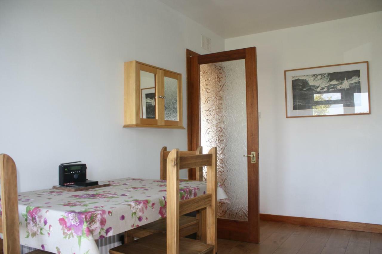Inver Bay Apartment Tain Bagian luar foto