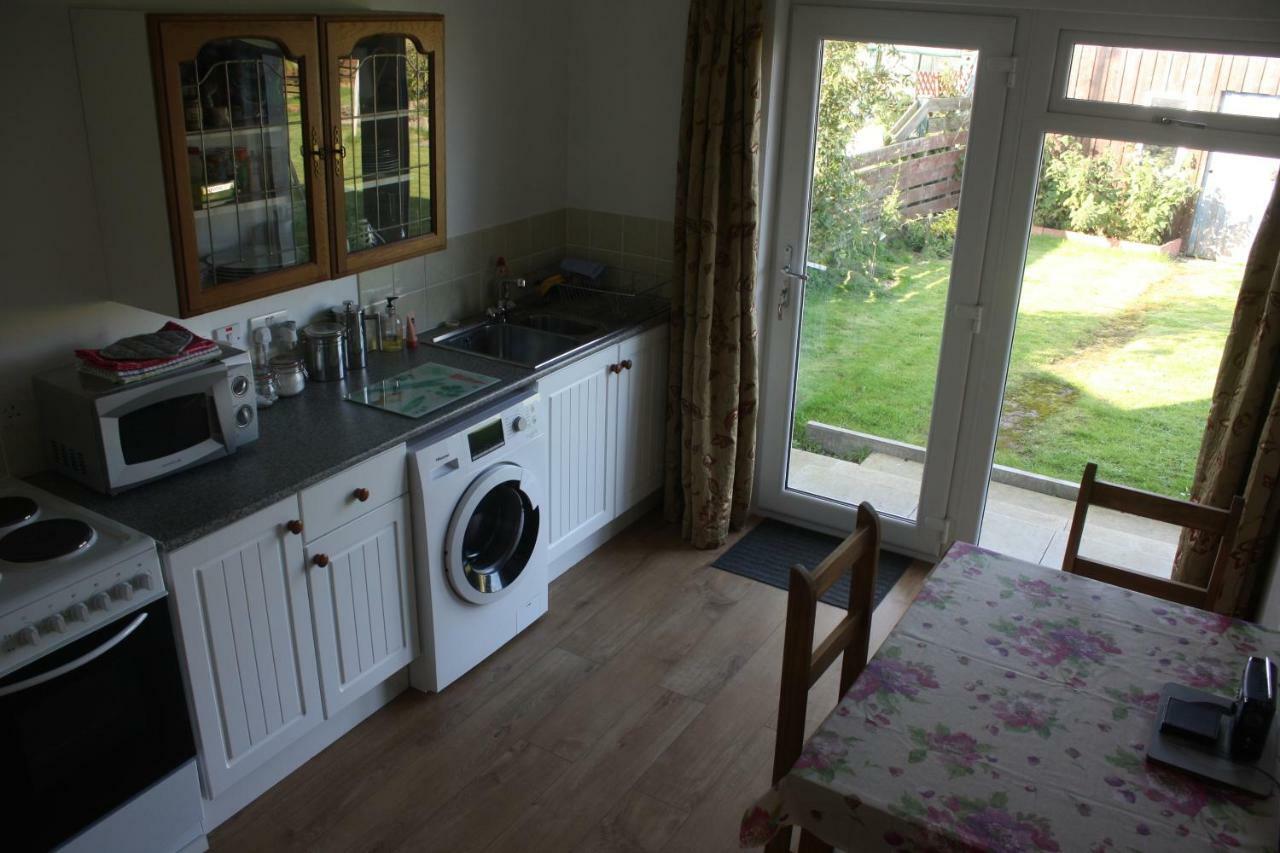 Inver Bay Apartment Tain Bagian luar foto
