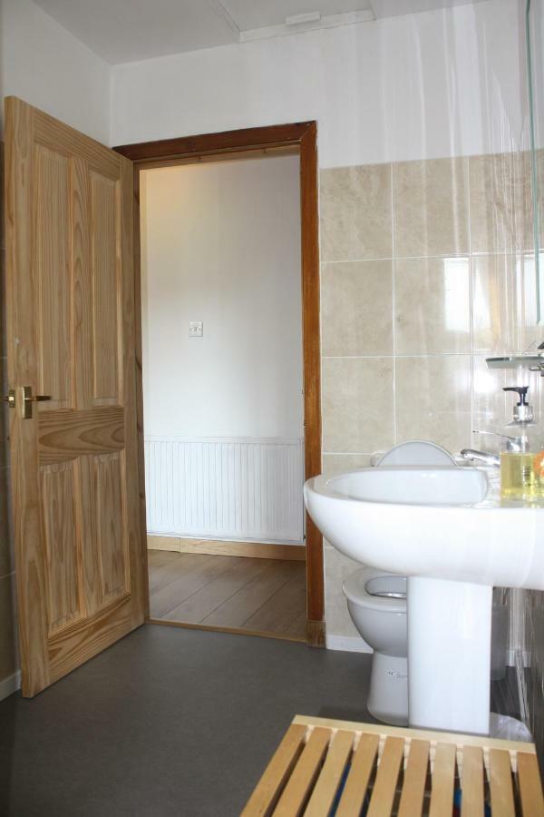 Inver Bay Apartment Tain Bagian luar foto